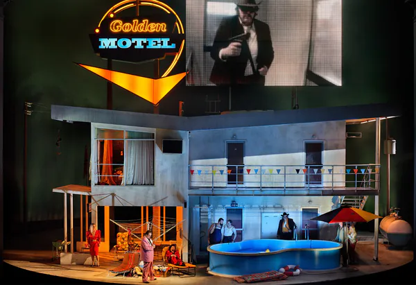 Bühnenbild Das Rheingold - Bayreuther Festspiele, gebaut von der hertzer GmbH